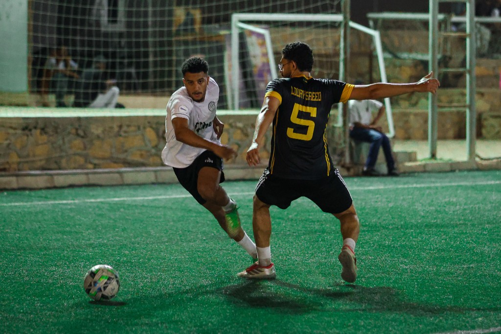 Night match — Loury Saeed